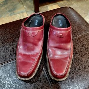 Ecco burgundy leather shoes, size 40.